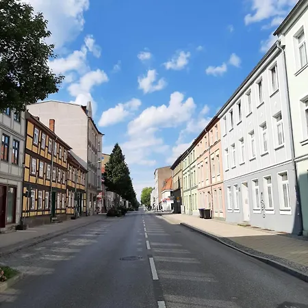 Charmantes, Helles City-apartment - Nahe Hafen, Schloss & Altstadt 公寓 什未林