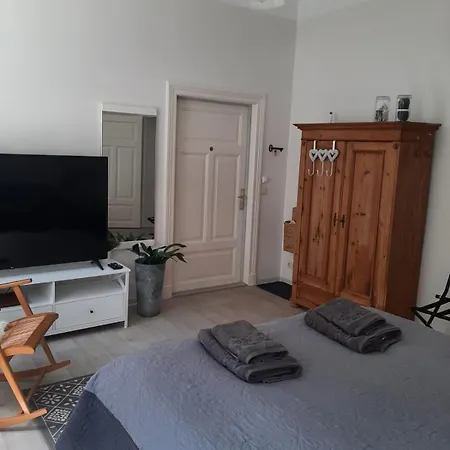 Charmantes, Helles City-apartment - Nahe Hafen, Schloss & Altstadt 公寓 *